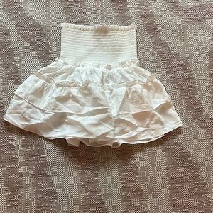 Preppy white skirt